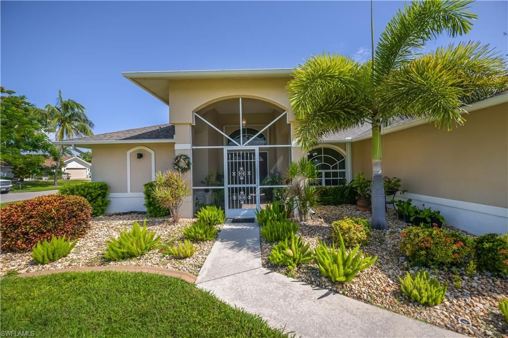 1101 SE 14th TER, CAPE CORAL, FL 33990 — photo 2