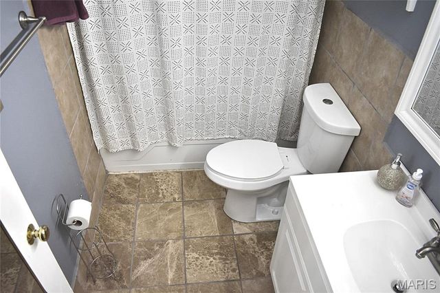 9038 Villaridge Court, St Louis, MO 63123