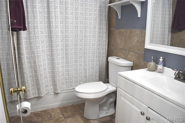 9038 Villaridge Court, St Louis, MO 63123