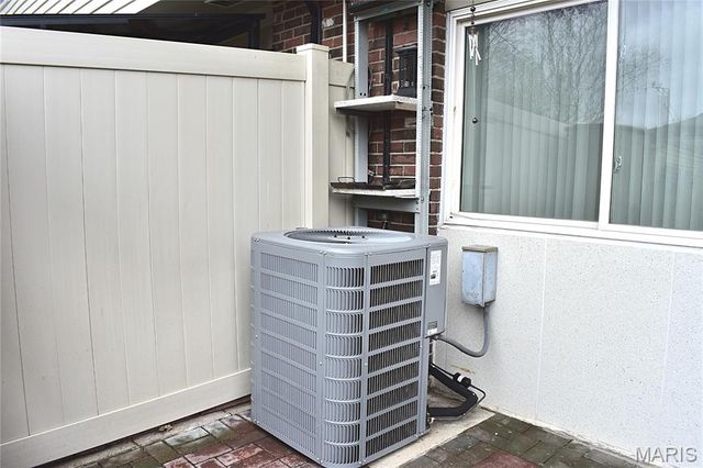 9038 Villaridge Court, St Louis, MO 63123