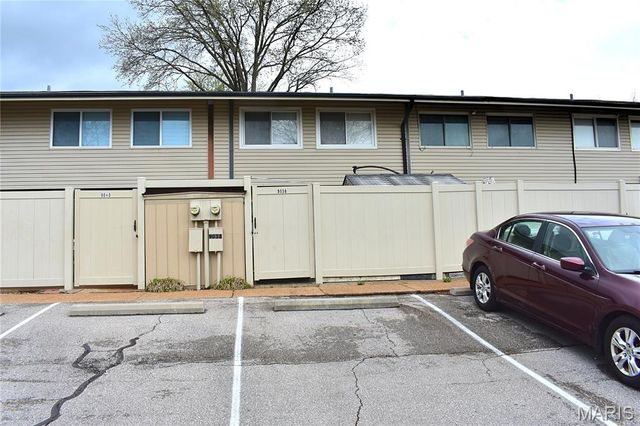 9038 Villaridge Court, St Louis, MO 63123