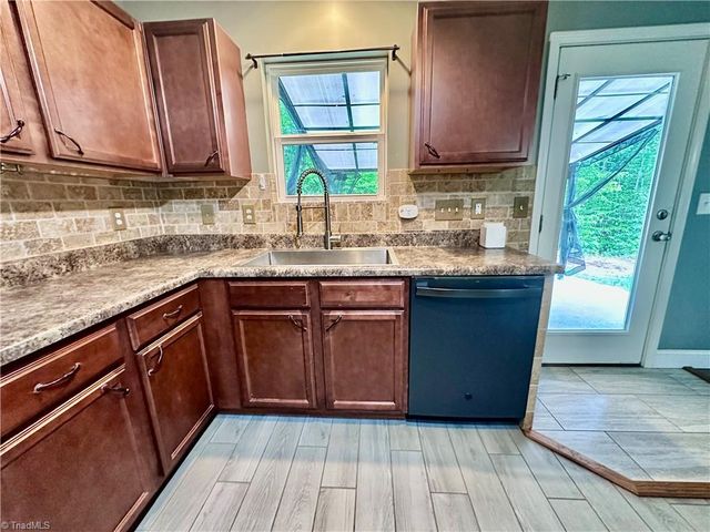 821 Oak Bend Drive, Asheboro, NC 27203