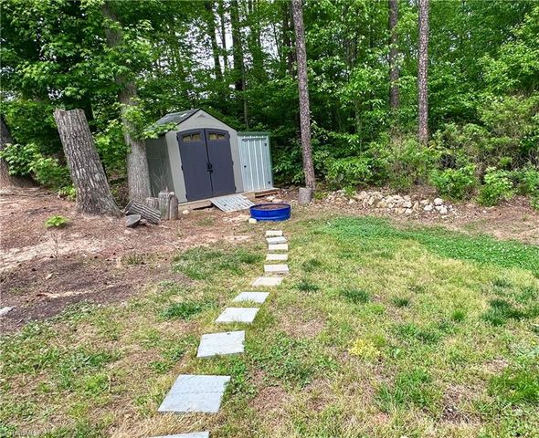 821 Oak Bend Drive, Asheboro, NC 27203