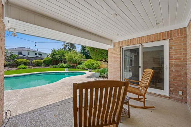 14226 Indian Wells Drive, Houston, TX 77069