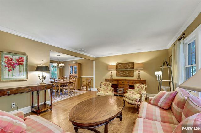 598 Whitenack Road, River Vale, NJ 07675