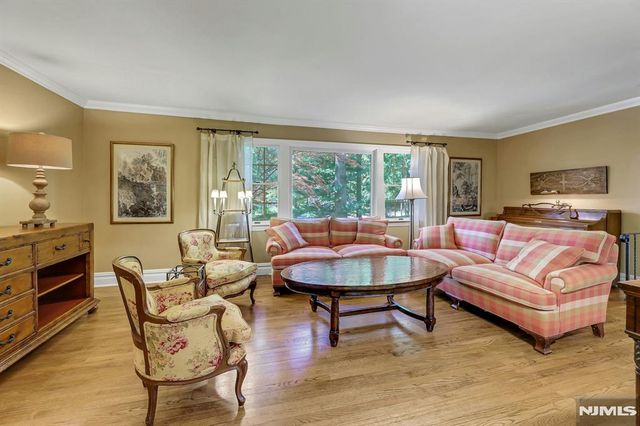 598 Whitenack Road, River Vale, NJ 07675