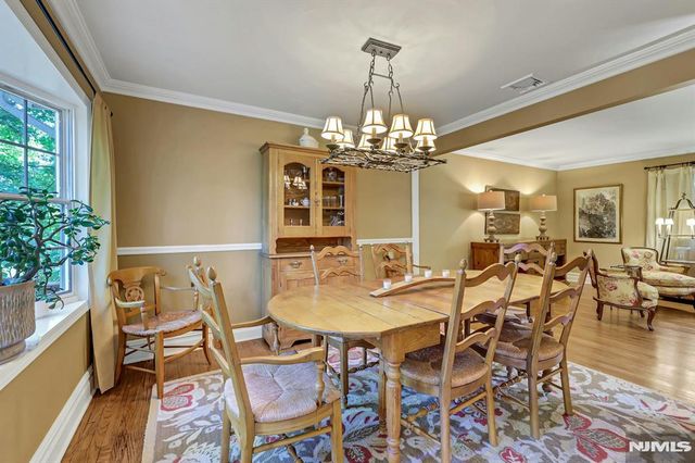 598 Whitenack Road, River Vale, NJ 07675