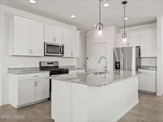5180 W Bowen House Road, Tucson, AZ 85757