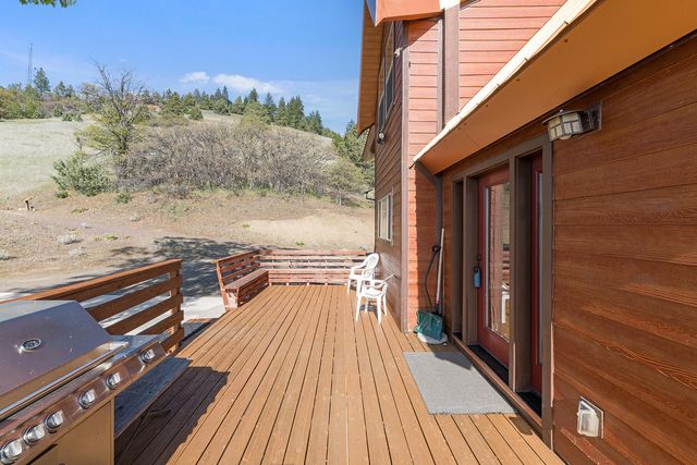12673 Highway 99 S, Ashland, OR 97520