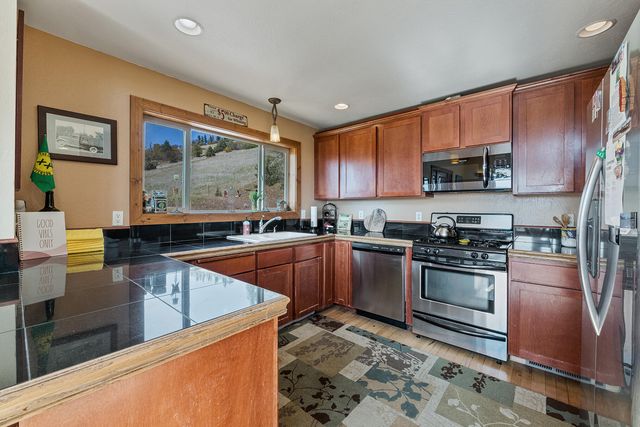 12673 Highway 99 S, Ashland, OR 97520