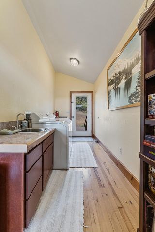 12673 Highway 99 S, Ashland, OR 97520