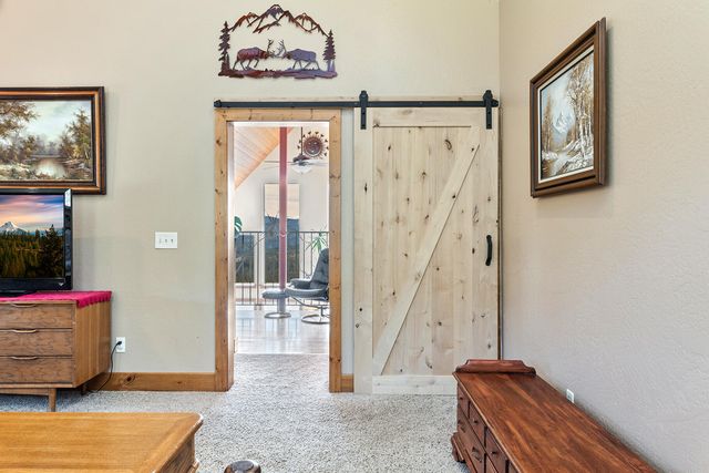 12673 Highway 99 S, Ashland, OR 97520