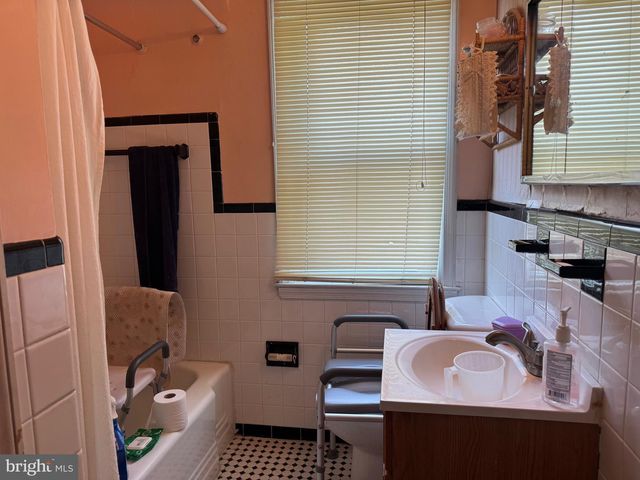 723 STAMFORD RD, Baltimore, MD 21229