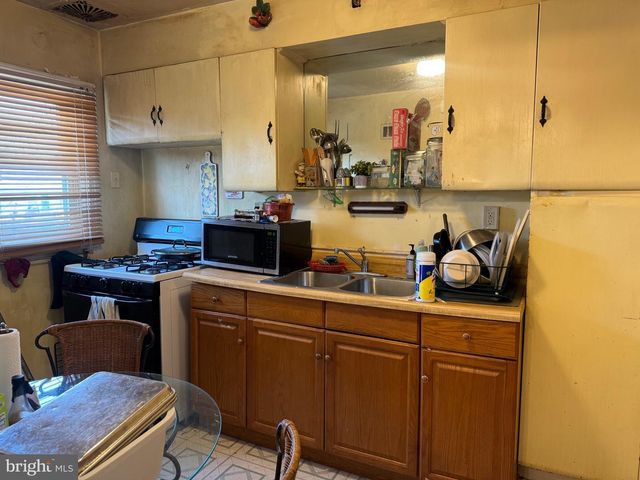 723 STAMFORD RD, Baltimore, MD 21229