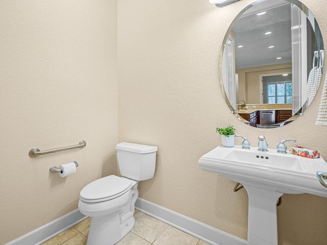 2695 Kingfisher Ln, Lincoln, CA 95648