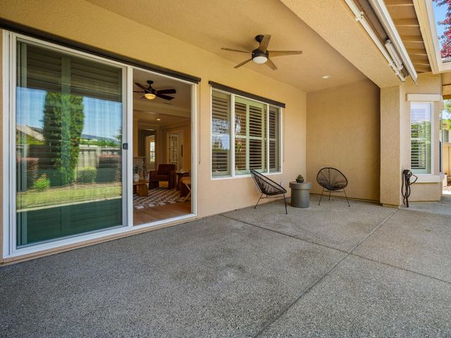 2695 Kingfisher Ln, Lincoln, CA 95648