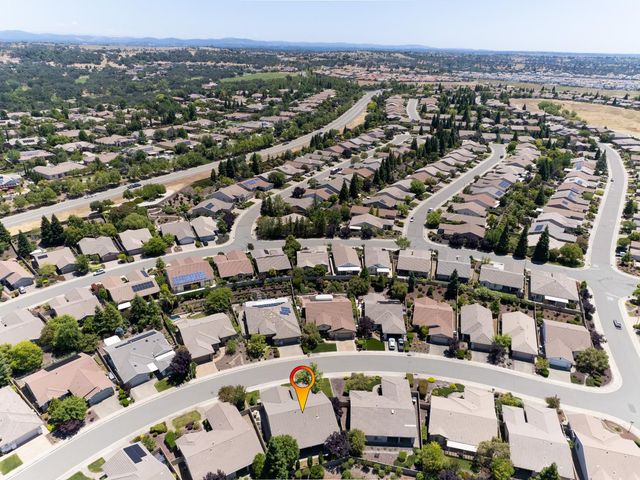 2695 Kingfisher Ln, Lincoln, CA 95648