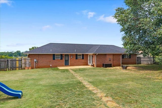 1217 Cedar Lane, Etowah, TN 37331