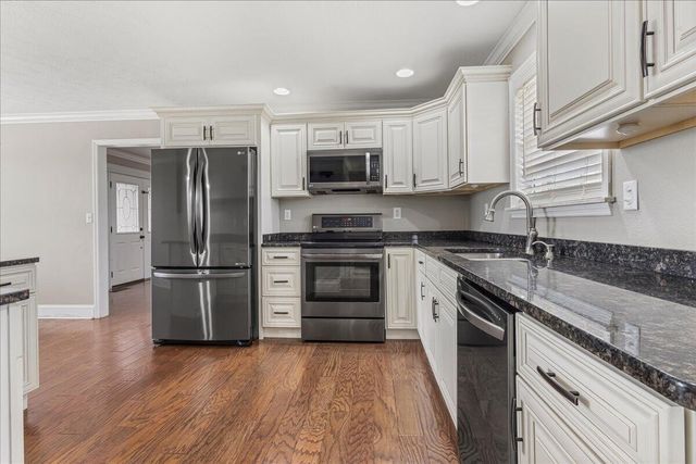 1217 Cedar Lane, Etowah, TN 37331