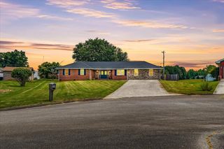 1217 Cedar Lane, Etowah, TN 37331