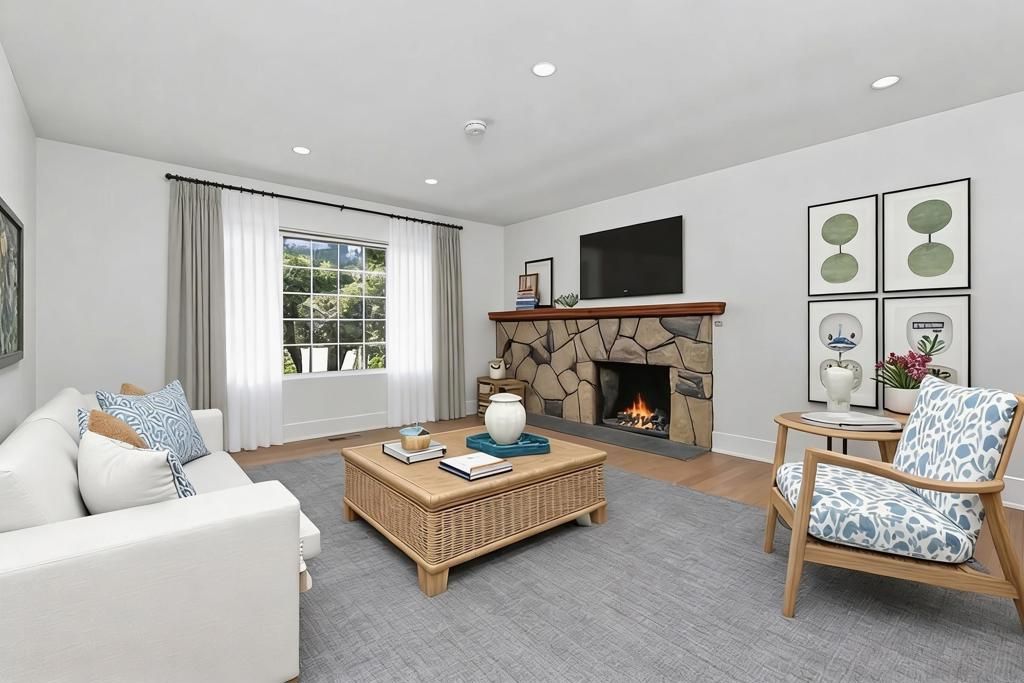 Image 3 of property listing at 1183 Thalia St, San Diego, CA 92154