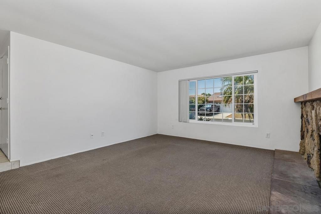 Image 6 of property listing at 1183 Thalia St, San Diego, CA 92154