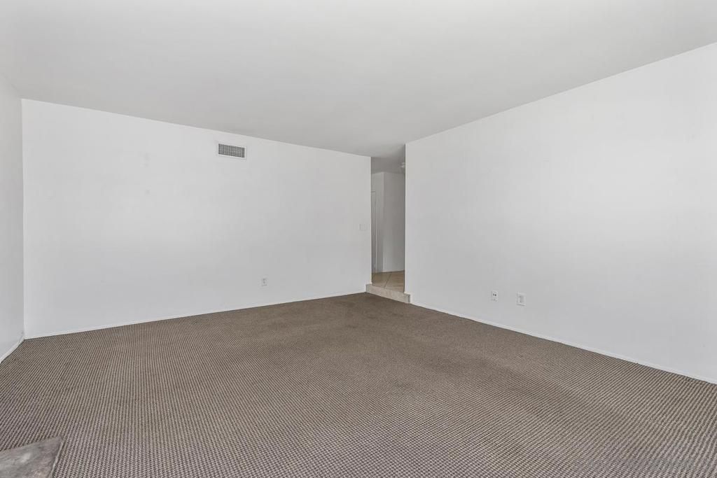 Image 7 of property listing at 1183 Thalia St, San Diego, CA 92154