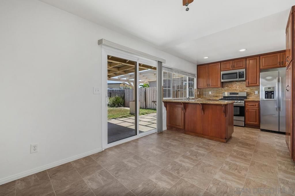 Image 9 of property listing at 1183 Thalia St, San Diego, CA 92154