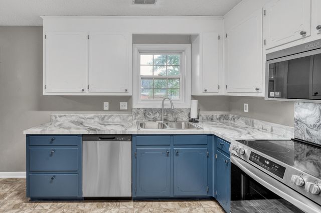 6634 Bent Creek Drive, North Charleston, SC 29420