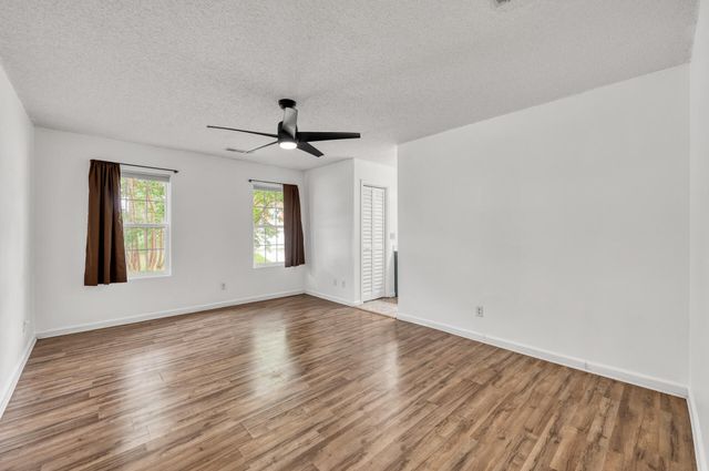 6634 Bent Creek Drive, North Charleston, SC 29420
