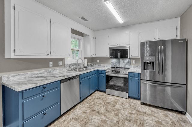 6634 Bent Creek Drive, North Charleston, SC 29420