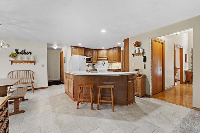 2936 BLUE MOON DRIVE, Green Bay, WI 54311