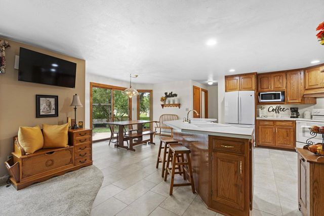 2936 BLUE MOON DRIVE, Green Bay, WI 54311