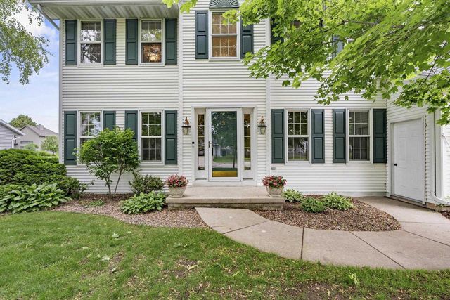 2936 BLUE MOON DRIVE, Green Bay, WI 54311