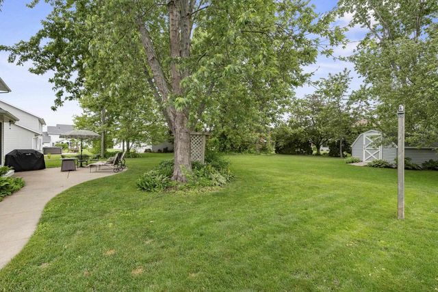 2936 BLUE MOON DRIVE, Green Bay, WI 54311