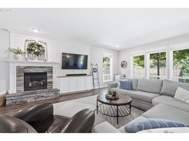 17499 Sw KINGLET Dr, Sherwood, OR 97140
