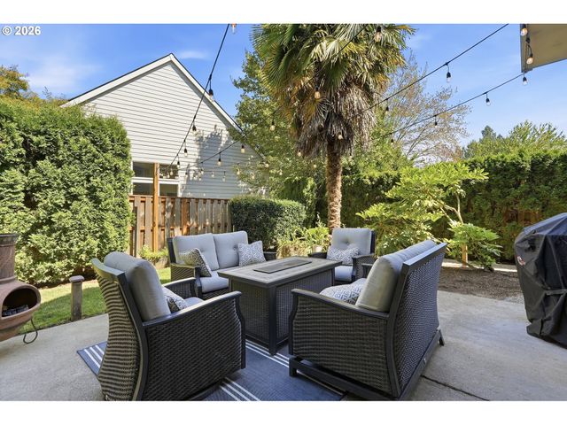 17499 Sw KINGLET Dr, Sherwood, OR 97140