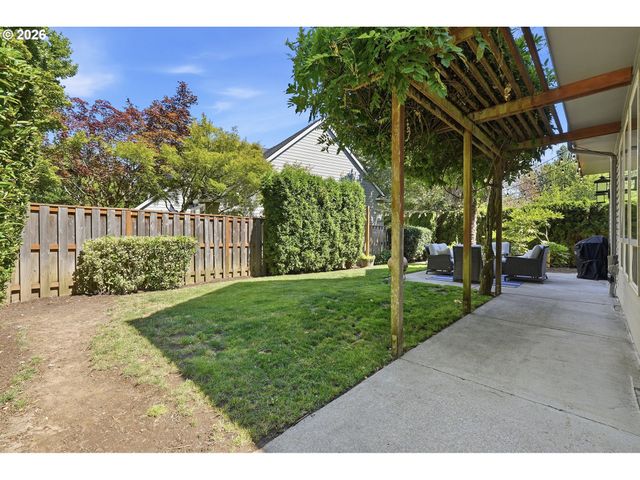 17499 Sw KINGLET Dr, Sherwood, OR 97140