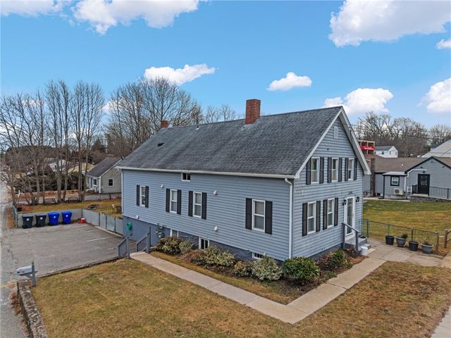 596 Metacom Avenue, Warren, RI 02885