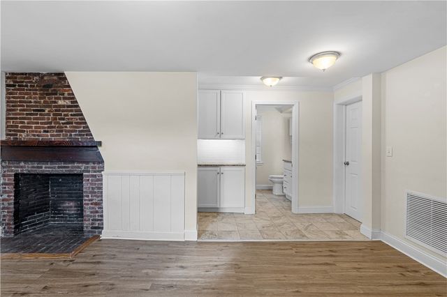 596 Metacom Avenue, Warren, RI 02885