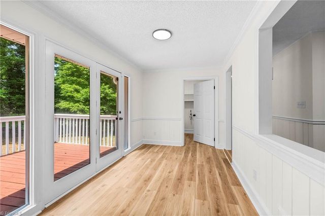 1226 Twin Oak Drive, Winston-salem, NC 27105