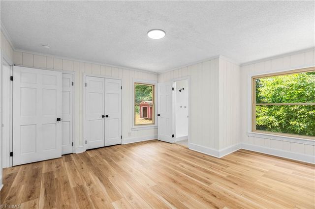 1226 Twin Oak Drive, Winston-salem, NC 27105