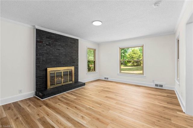1226 Twin Oak Drive, Winston-salem, NC 27105