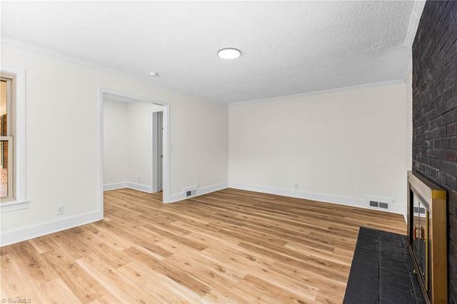 1226 Twin Oak Drive, Winston-salem, NC 27105