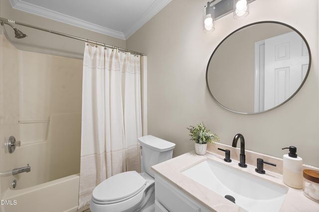711 Midsummer Lane, Apex, NC 27502
