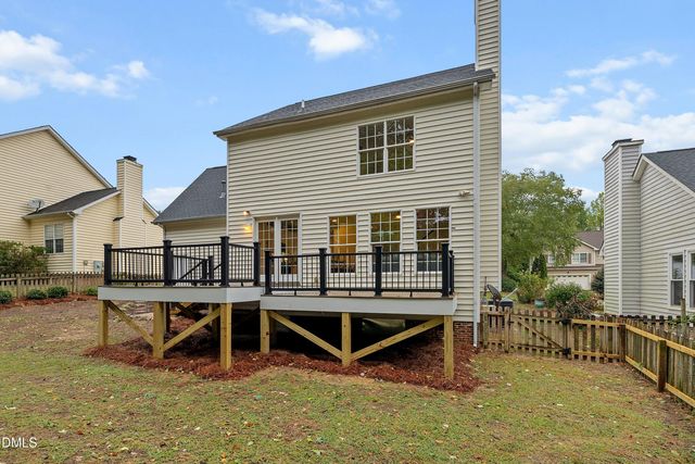 711 Midsummer Lane, Apex, NC 27502