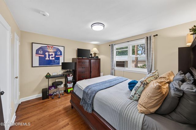 11 Manor Drive 111, Red Bank, NJ 07701
