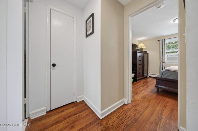 11 Manor Drive 111, Red Bank, NJ 07701
