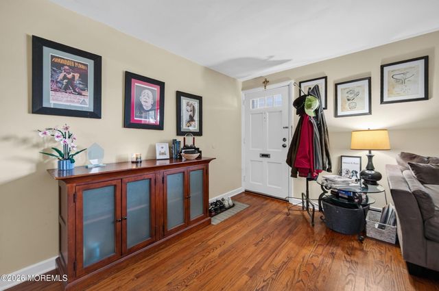 11 Manor Drive 111, Red Bank, NJ 07701