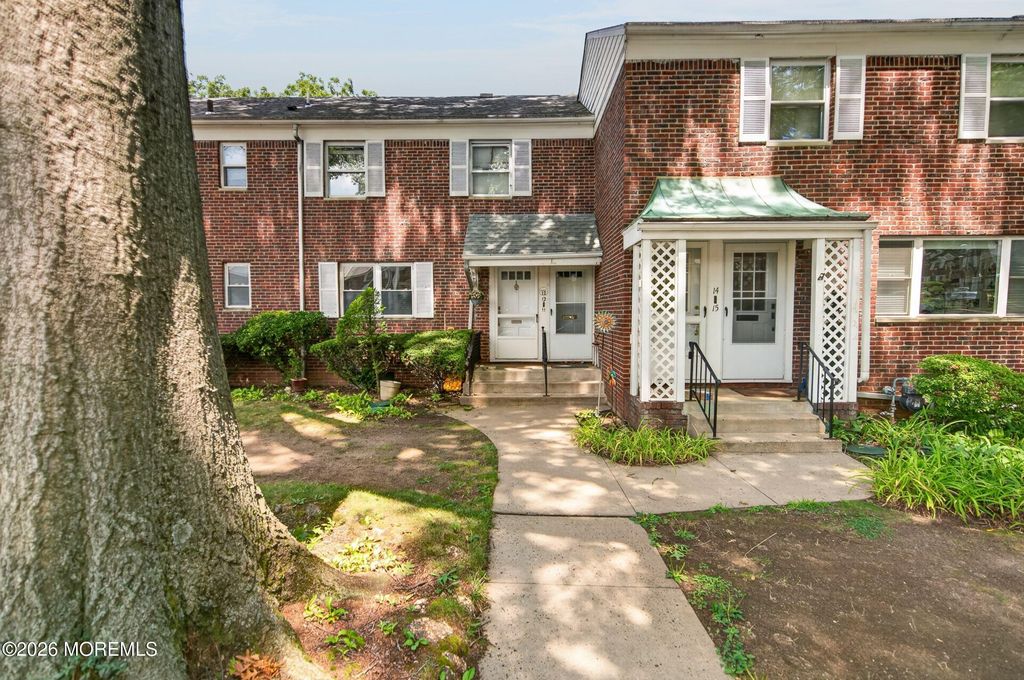 11 Manor Drive 111, Red Bank, NJ 07701